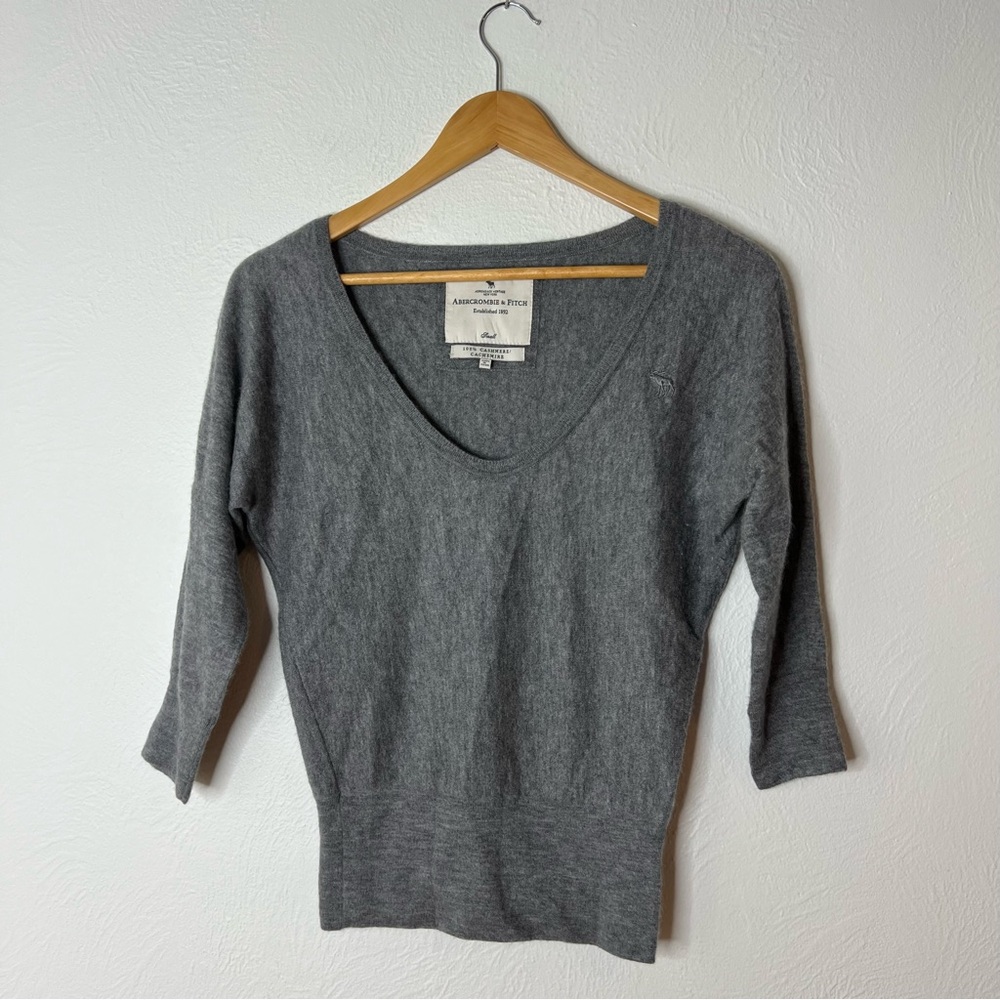 Vintage Abercrombie & Fitch Y2K Cashmere Gray Women's V-Neck Sweater size Small